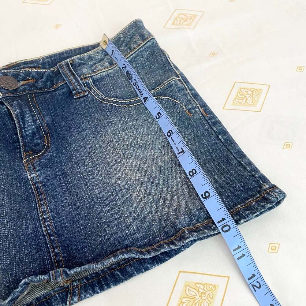 vintage 2000s dark wash denim mini skirt - Picture 6 of 6